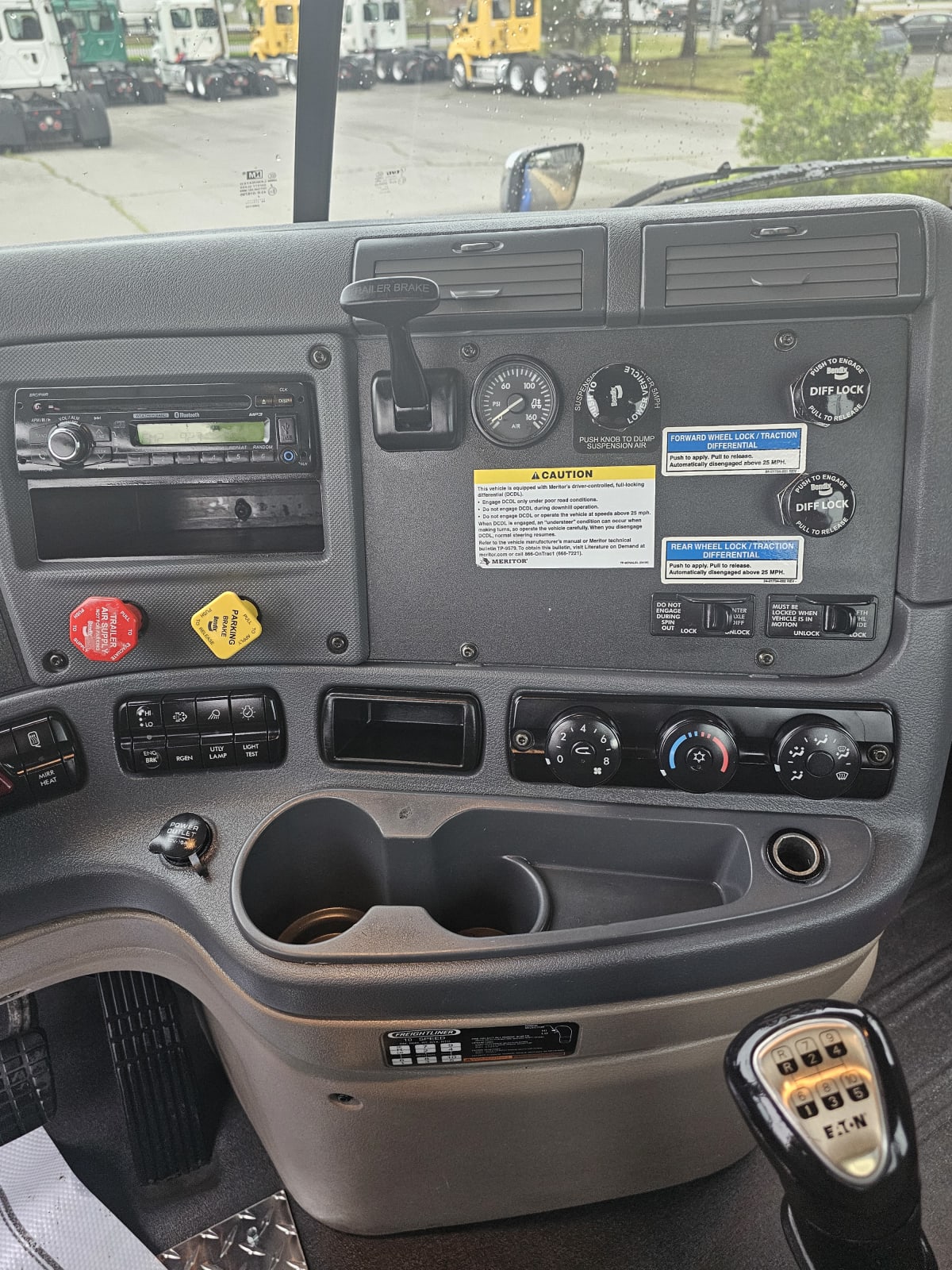 2017 Freightliner/Mercedes CASCADIA 125 677084