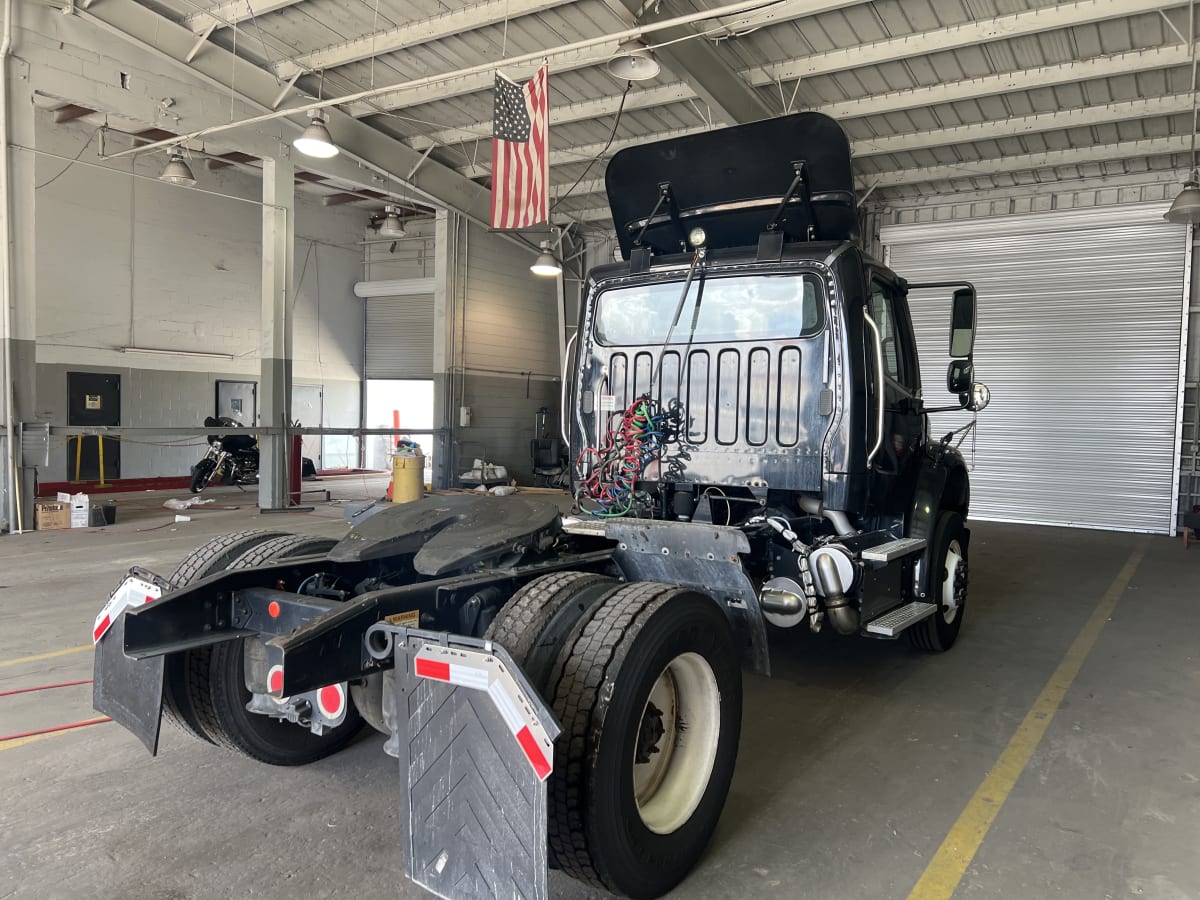 2017 Freightliner/Mercedes M2 106 677129