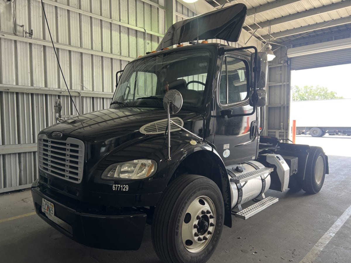 2017 Freightliner/Mercedes M2 106 677129