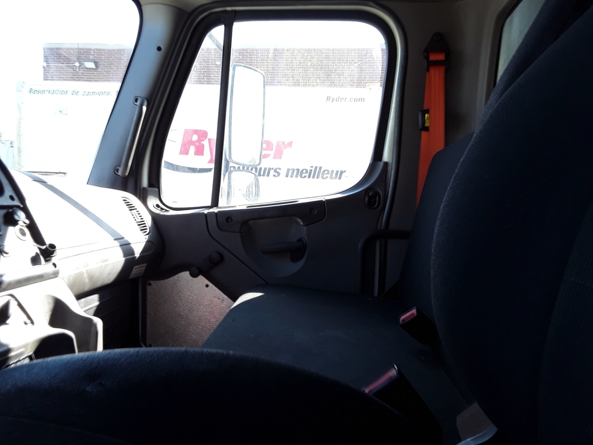 2017 Freightliner/Mercedes M2 106 677192