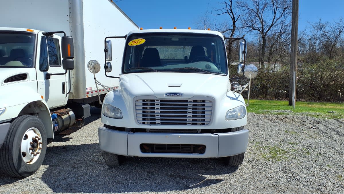 2017 Freightliner/Mercedes M2 106 677195