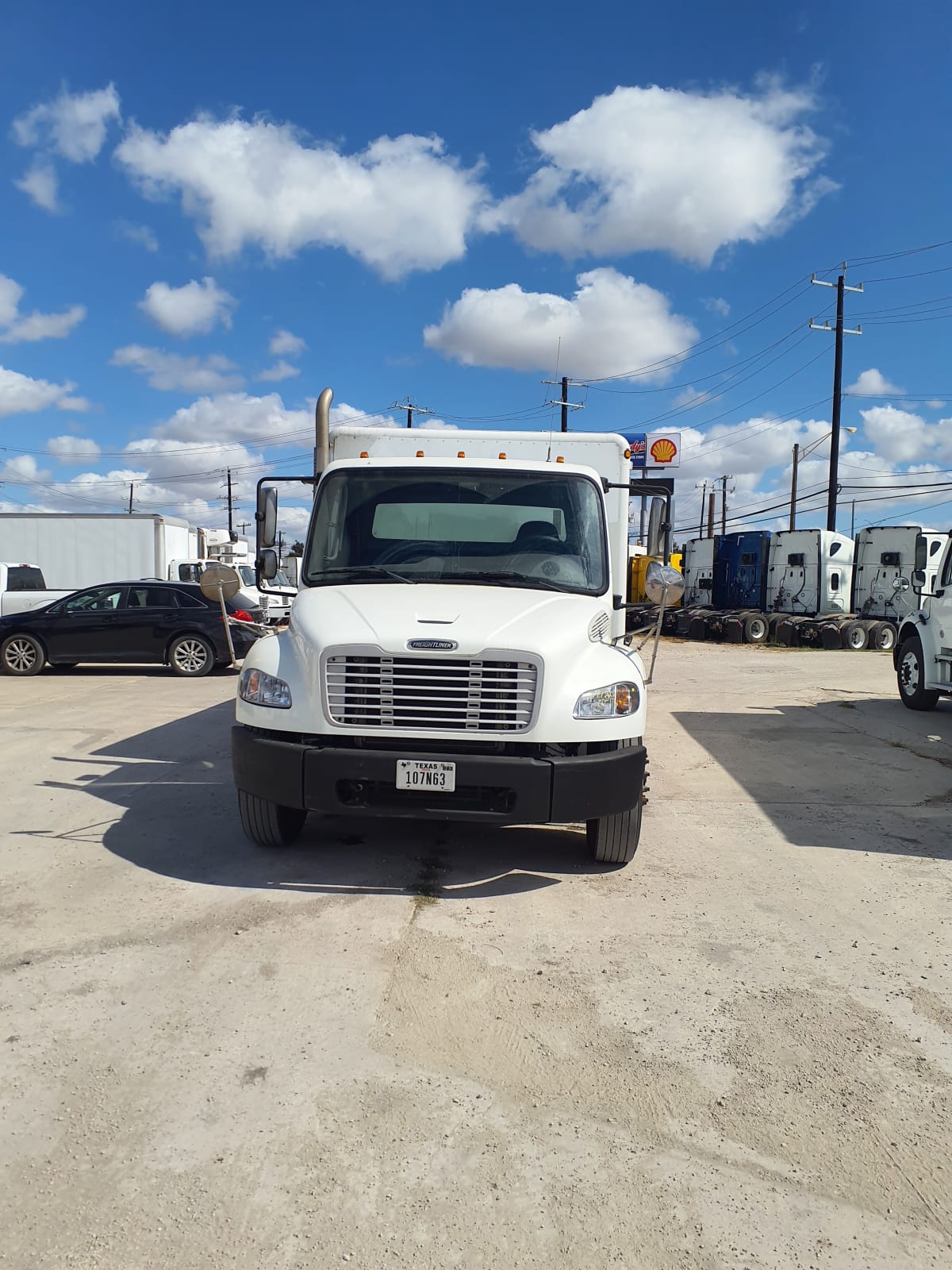 2017 Freightliner/Mercedes M2 106 677226