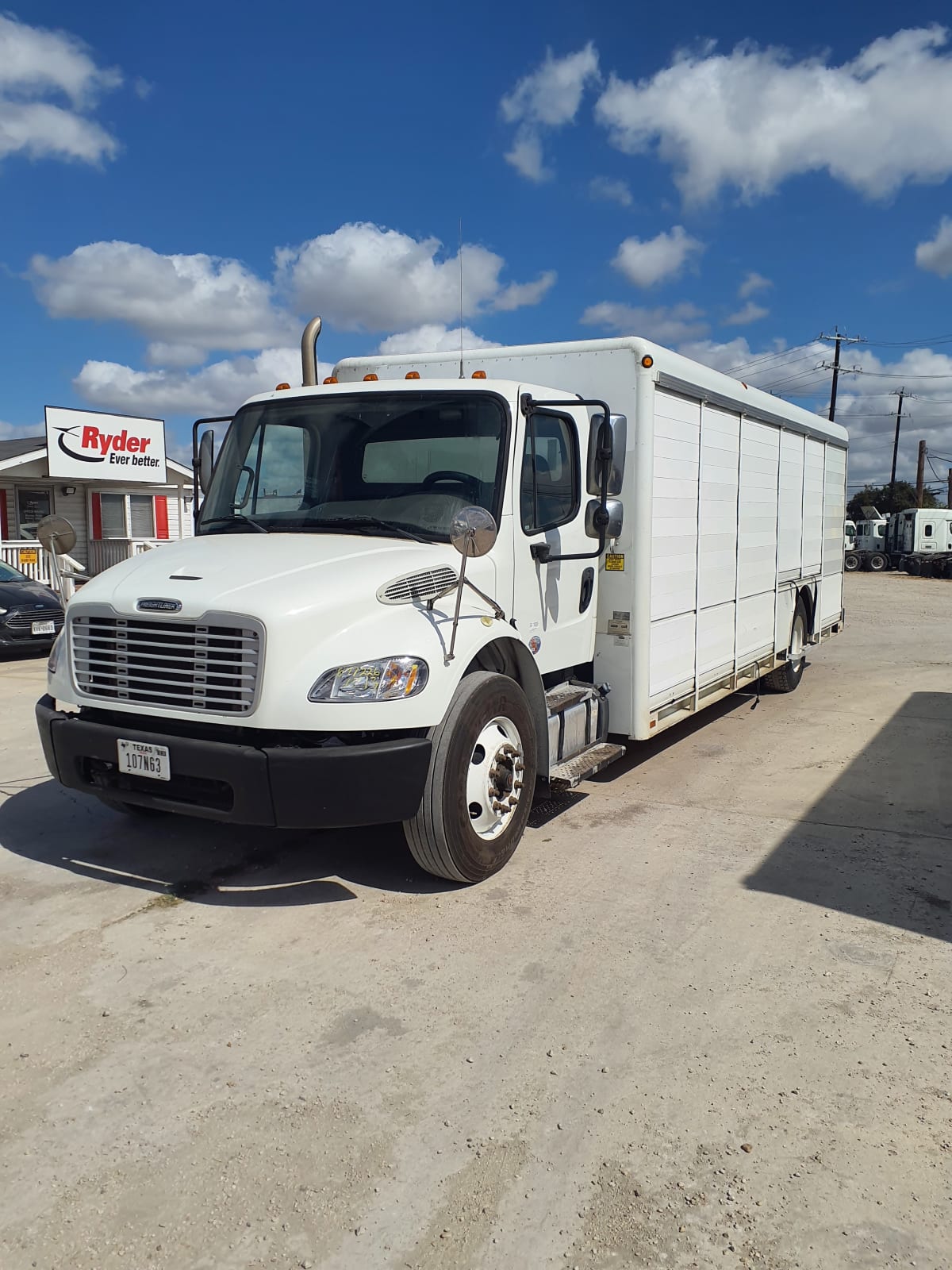2017 Freightliner/Mercedes M2 106 677226