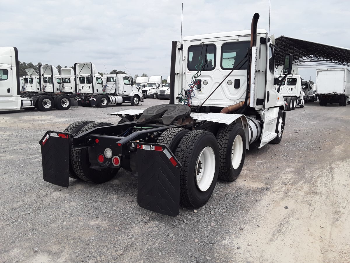 2017 Freightliner/Mercedes CASCADIA 125 677228