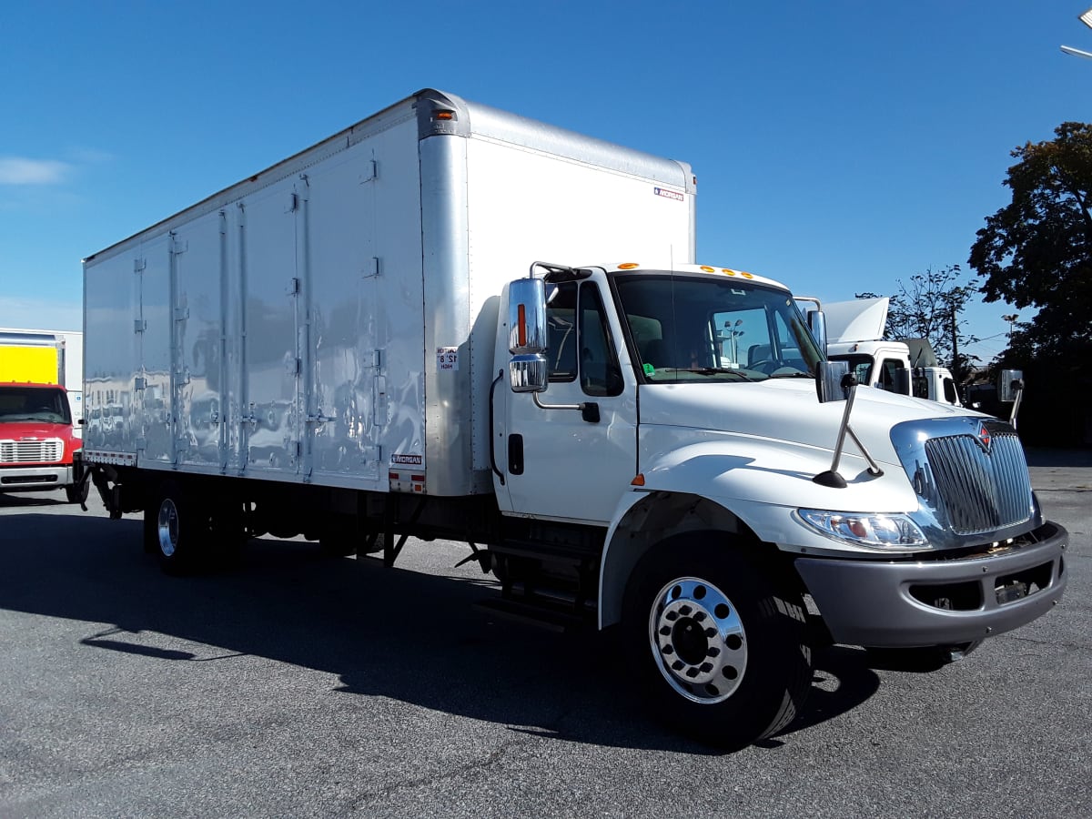 2018 Navistar International 4300 677283