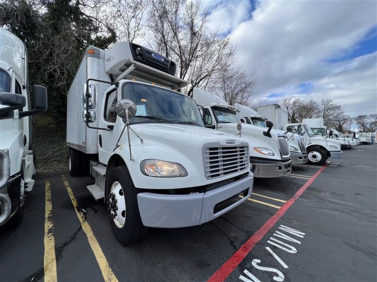 2017 Freightliner/Mercedes M2 106 677299