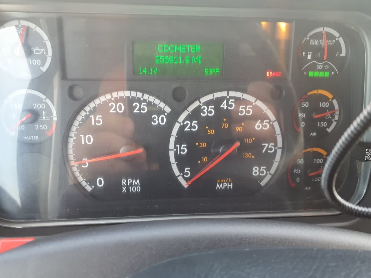 2017 Freightliner/Mercedes M2-112 677302