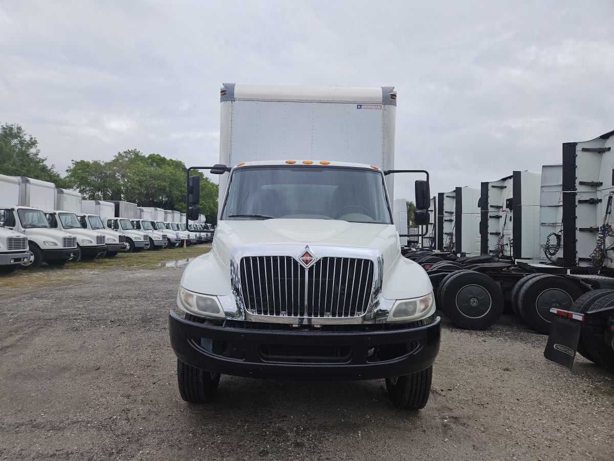 2017 Navistar International 4300 677311