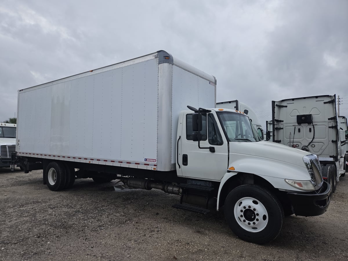 2017 Navistar International 4300 677311