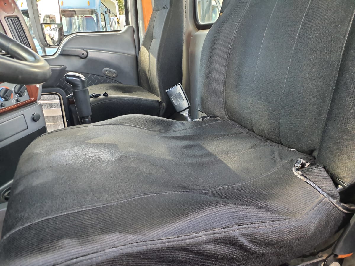 2017 Mack Trucks, Inc. CXU600 677381