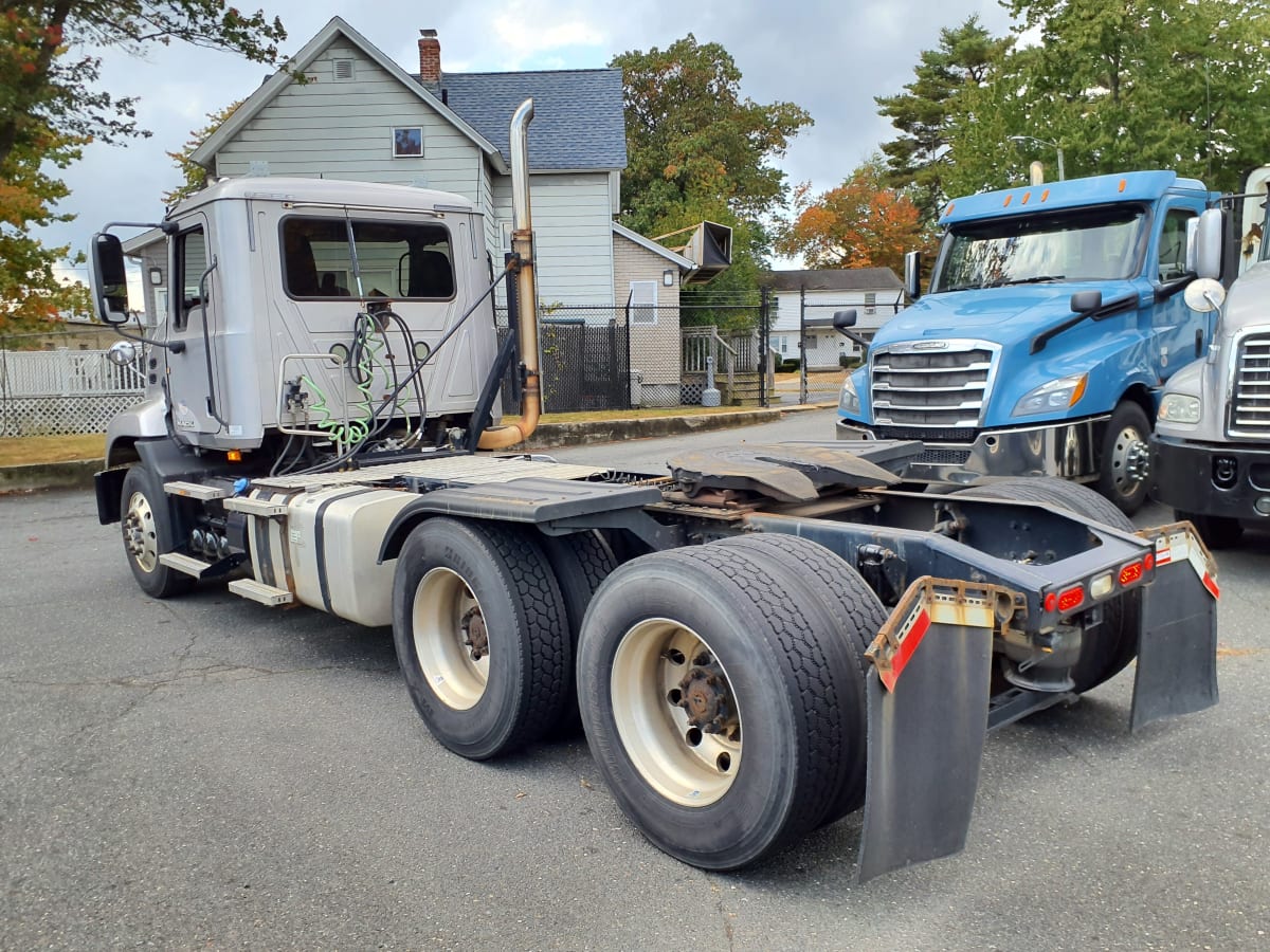 2017 Mack Trucks, Inc. CXU600 677384
