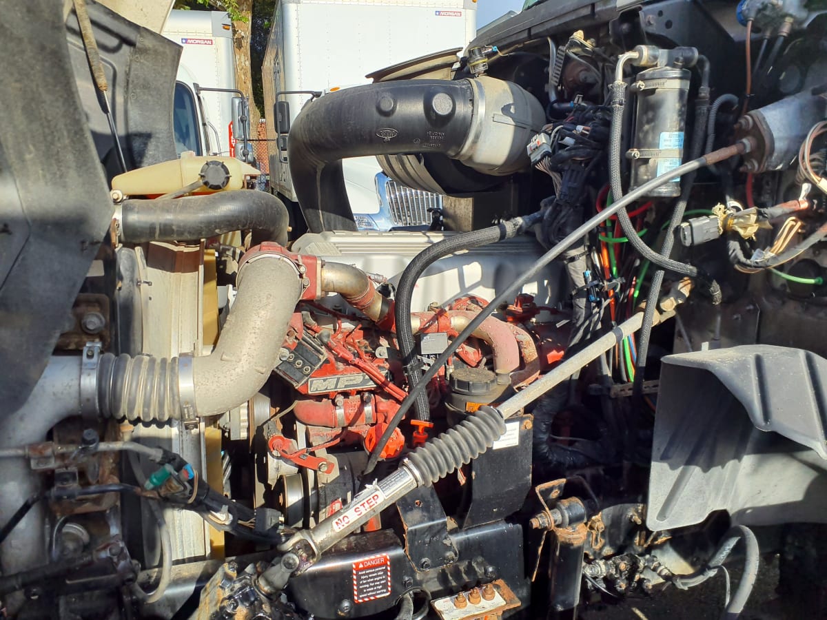 2017 Mack Trucks, Inc. CXU600 677385