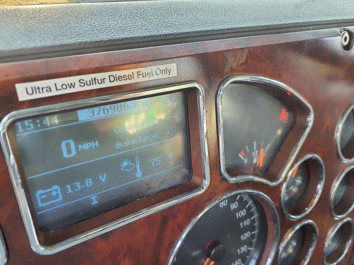 2017 Mack Trucks, Inc. CXU600 677386