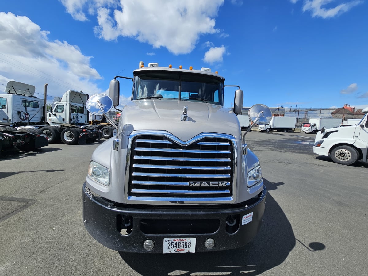 2017 Mack Trucks, Inc. CXU600 677399