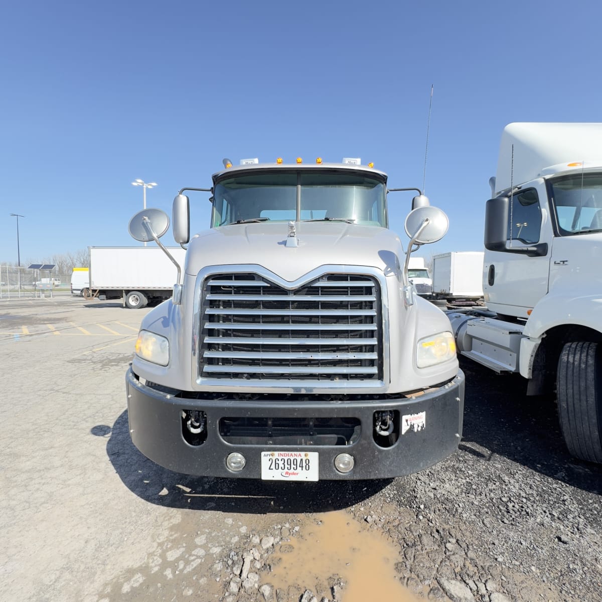 2017 Mack Trucks, Inc. CXU600 677401