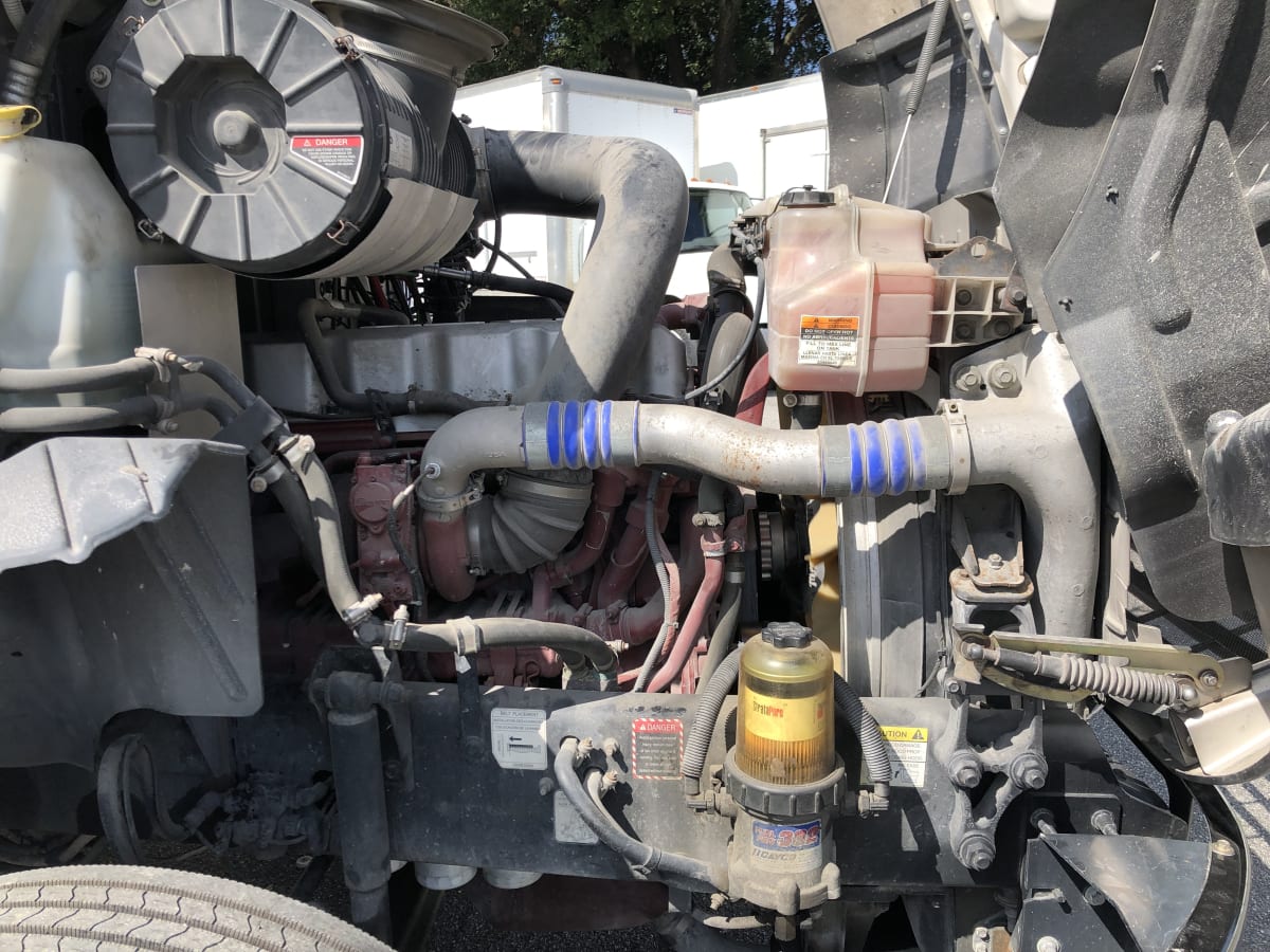 2017 Mack Trucks, Inc. CXU600 677402