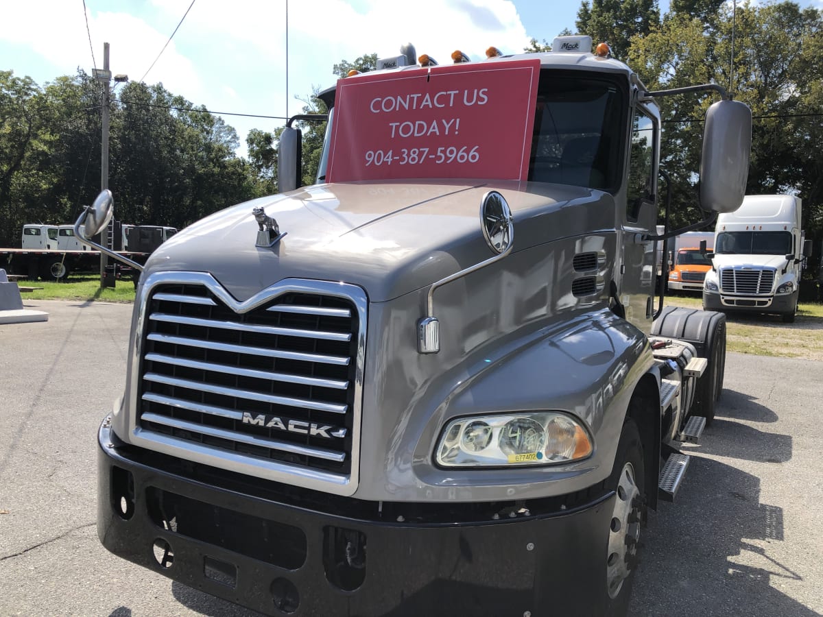 2017 Mack Trucks, Inc. CXU600 677402