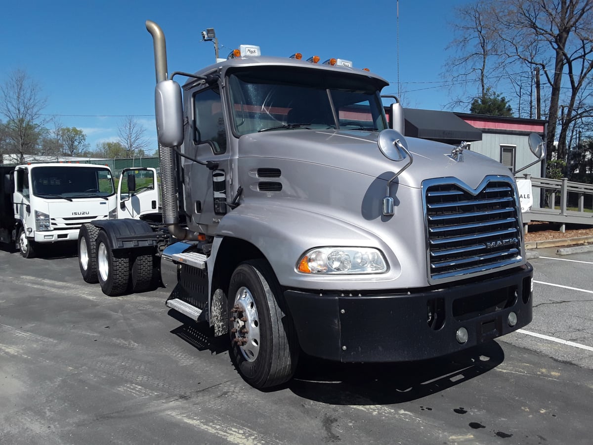 2017 Mack Trucks, Inc. CXU600 677417