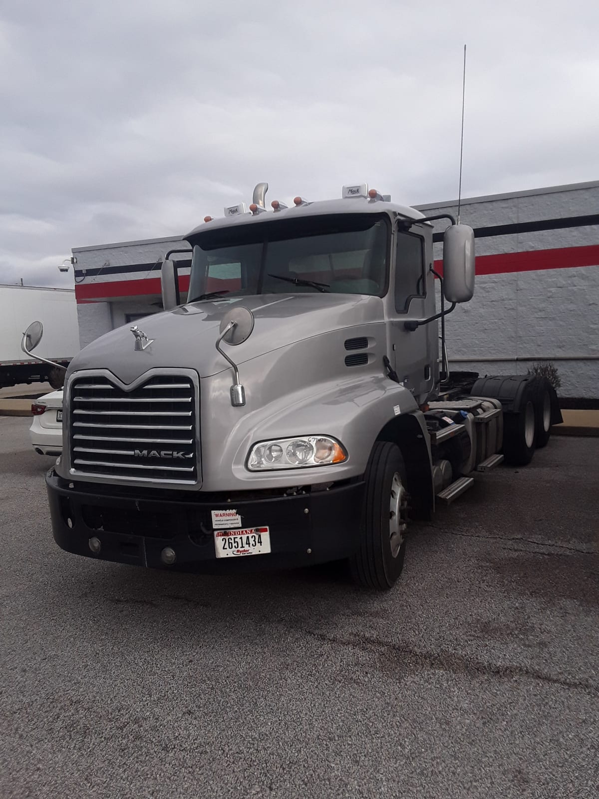2017 Mack Trucks, Inc. CXU600 677424