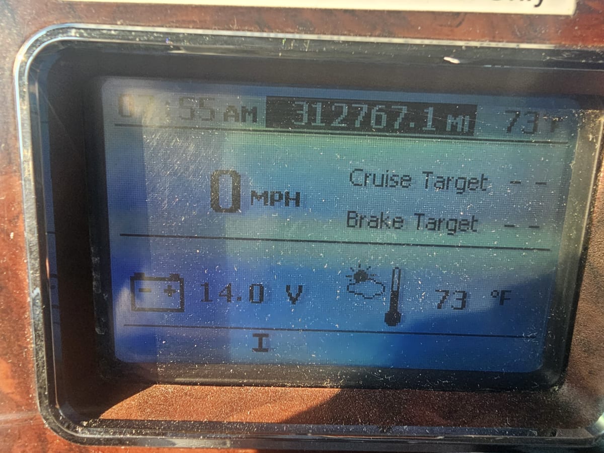 2017 Mack Trucks, Inc. CXU600 677428