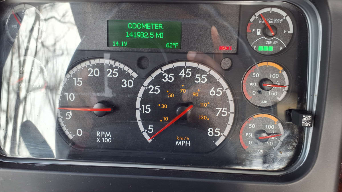 2017 Freightliner/Mercedes M2 106 677524