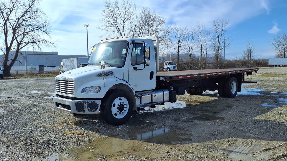 2017 Freightliner/Mercedes M2 106 677524