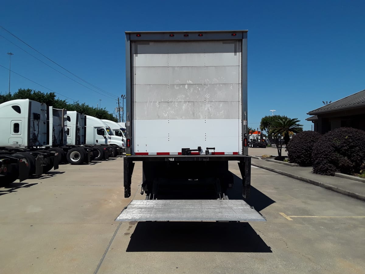 2017 Freightliner/Mercedes M2 106 677536