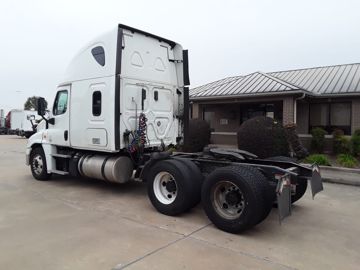 2017 Freightliner/Mercedes CASCADIA 125 677569