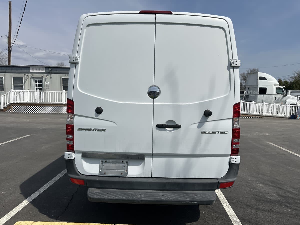 2016 Mercedes-Benz 2500 677579