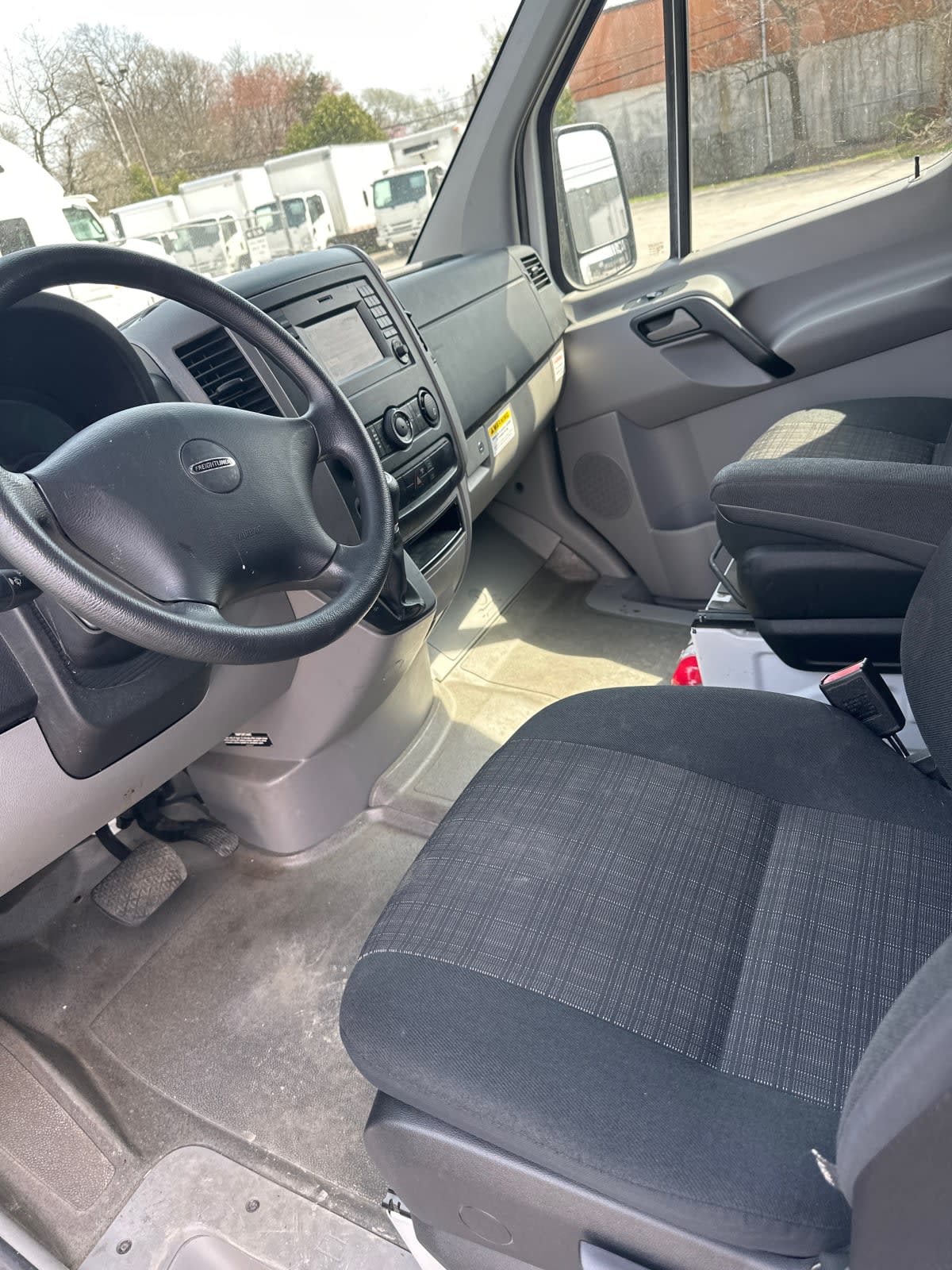 2016 Mercedes-Benz 2500 677579