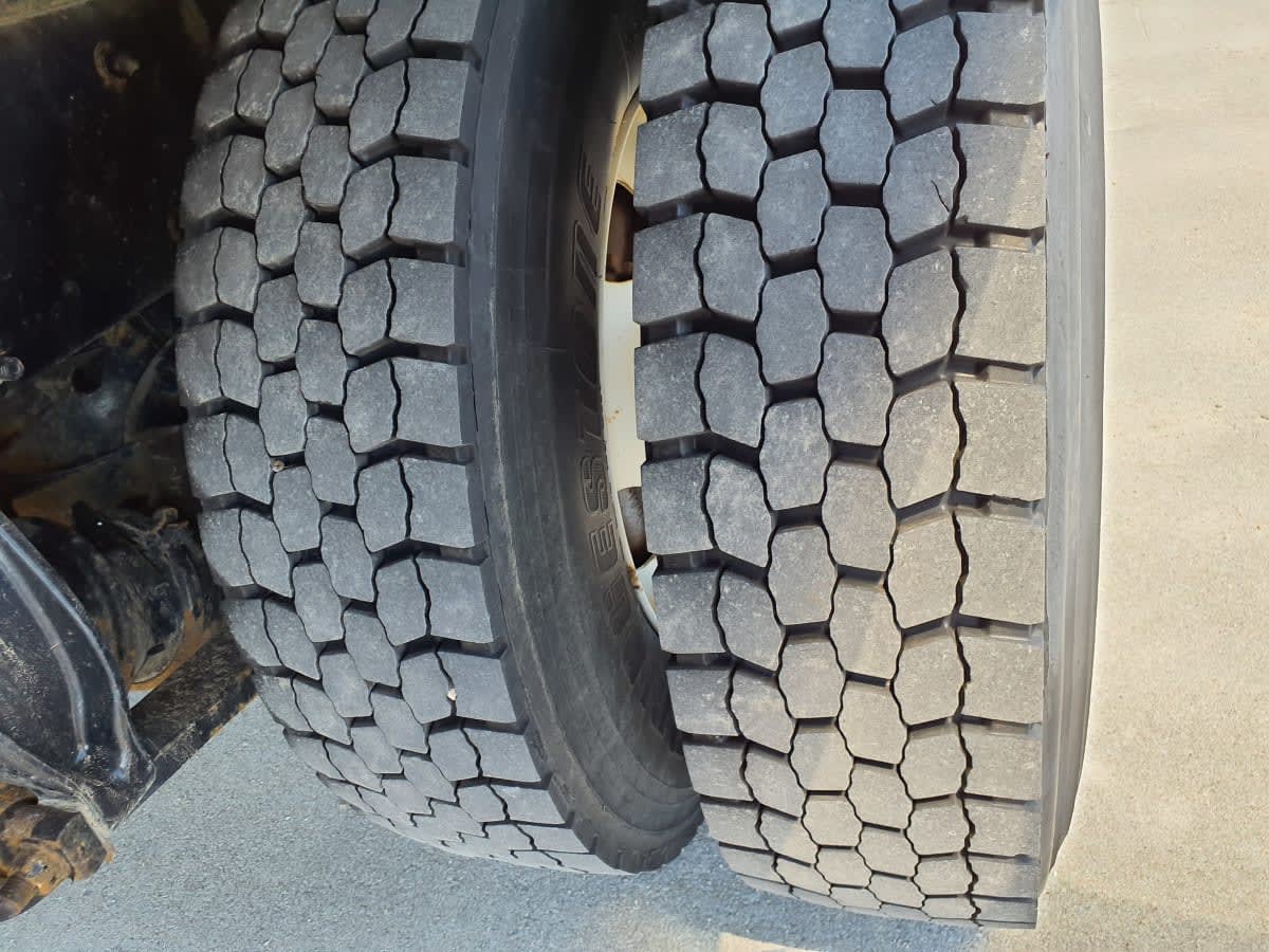 2017 Freightliner/Mercedes M2 106 677609