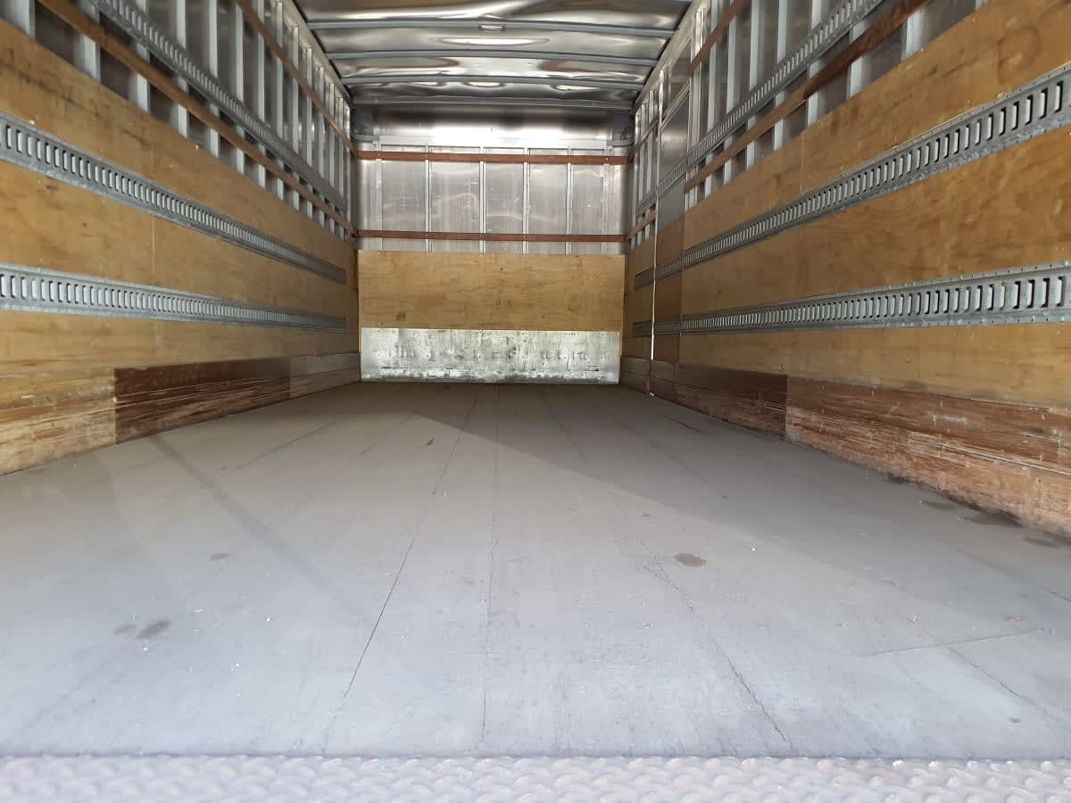 2017 Freightliner/Mercedes M2 106 677609
