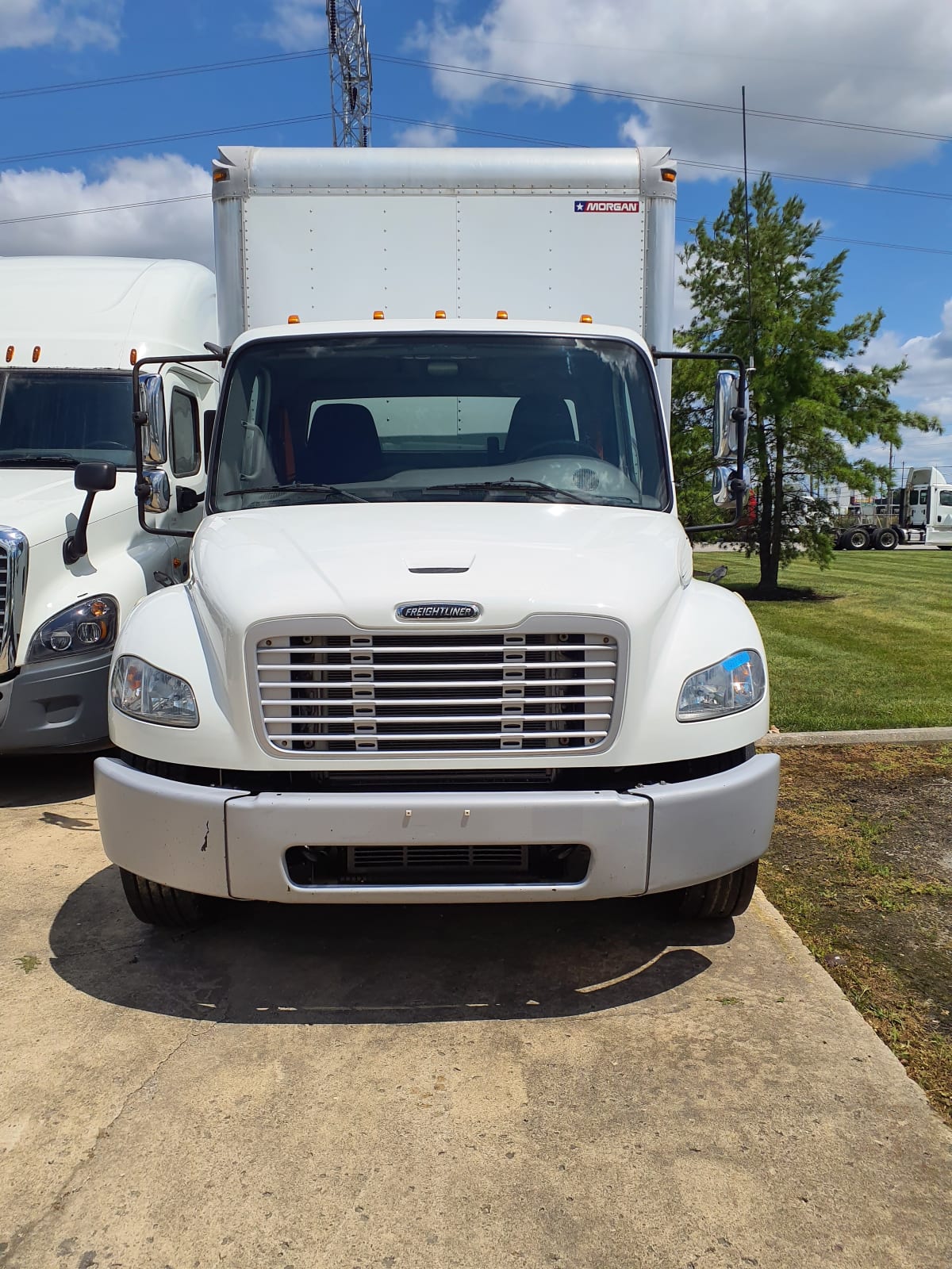 2017 Freightliner/Mercedes M2 106 677689