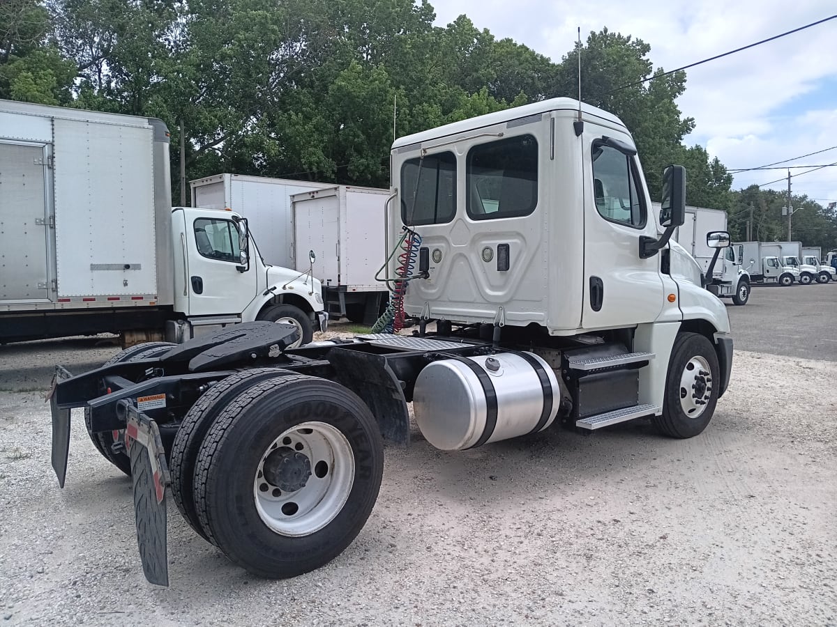 2017 Freightliner/Mercedes CASCADIA 125 677711