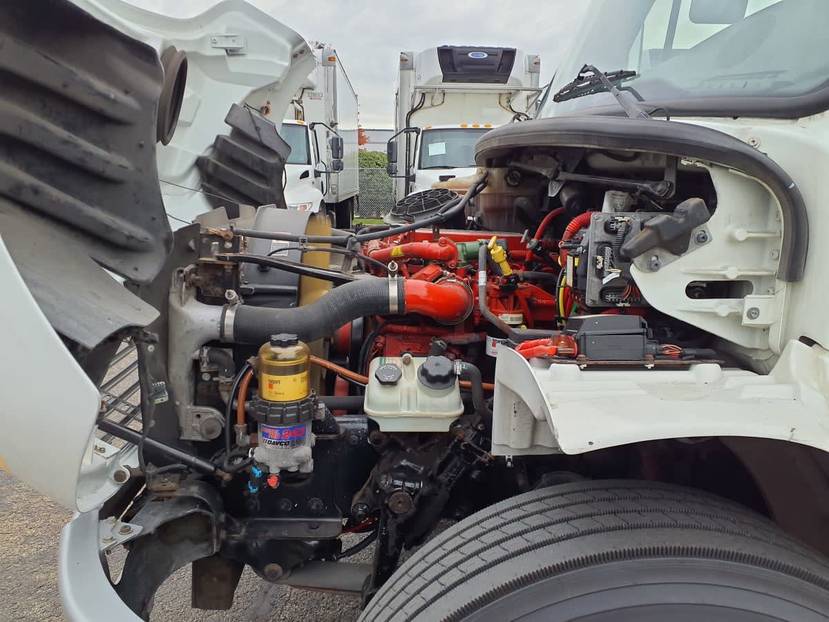 2017 Freightliner/Mercedes M2 106 677758