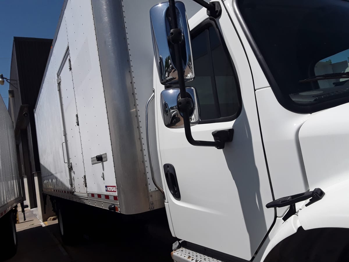 2017 Freightliner/Mercedes M2 106 677765