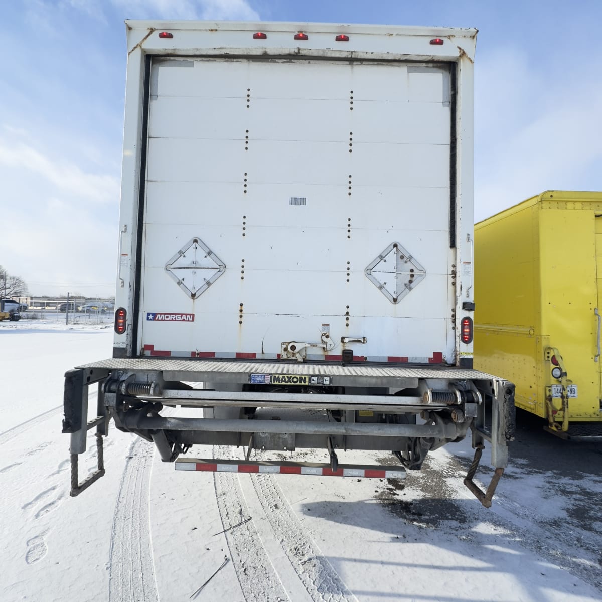 2017 Freightliner/Mercedes M2 106 677784