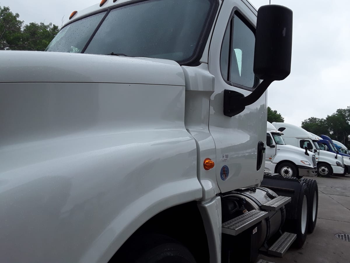 2017 Freightliner/Mercedes CASCADIA 125 677840