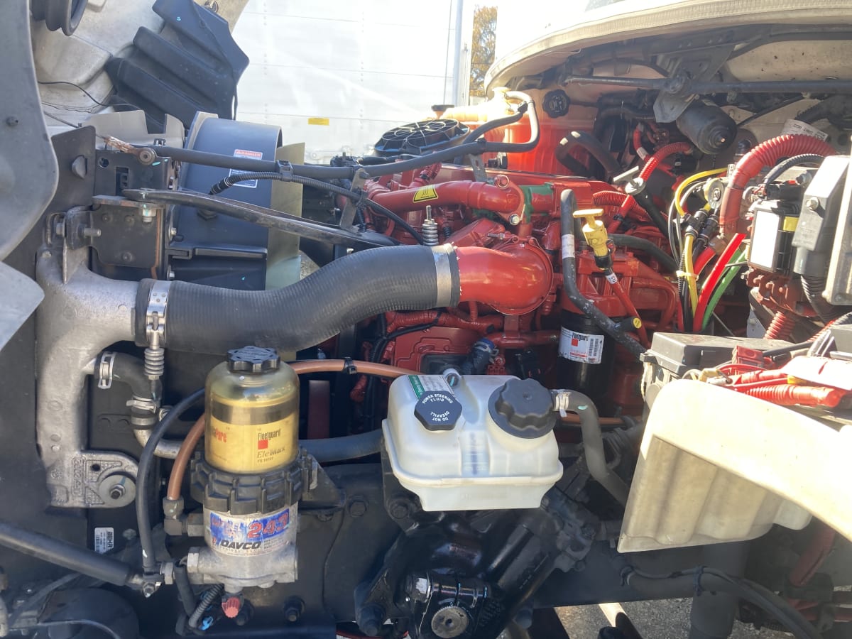 2017 Freightliner/Mercedes M2 106 677868