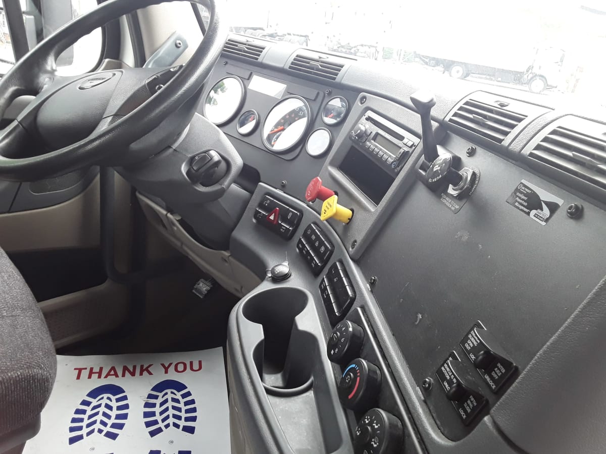 2017 Freightliner/Mercedes CASCADIA 125 677873