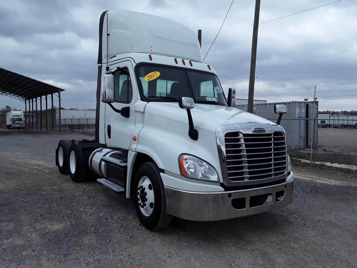 2017 Freightliner/Mercedes CASCADIA 125 677875