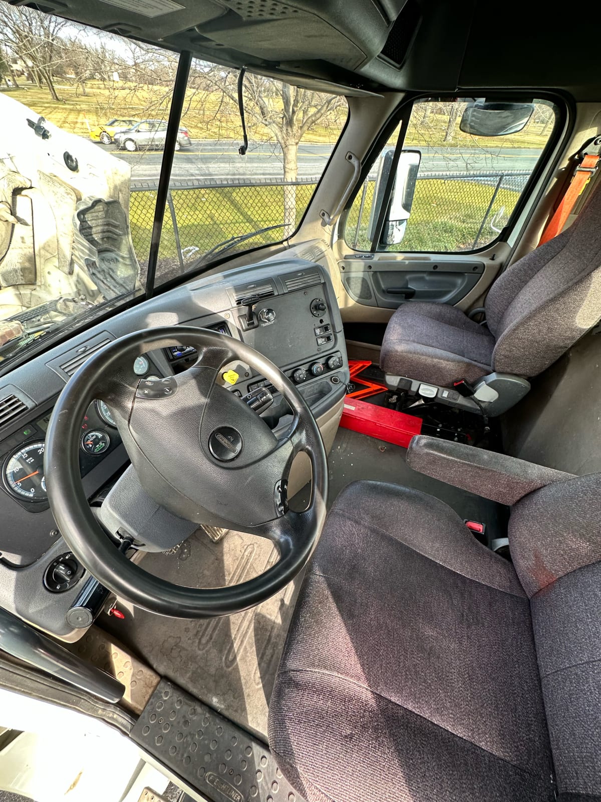 2017 Freightliner/Mercedes CASCADIA 125 677898