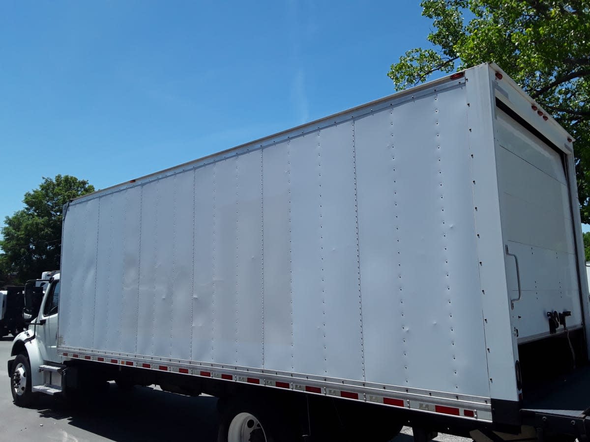 2017 Freightliner/Mercedes M2 106 677924