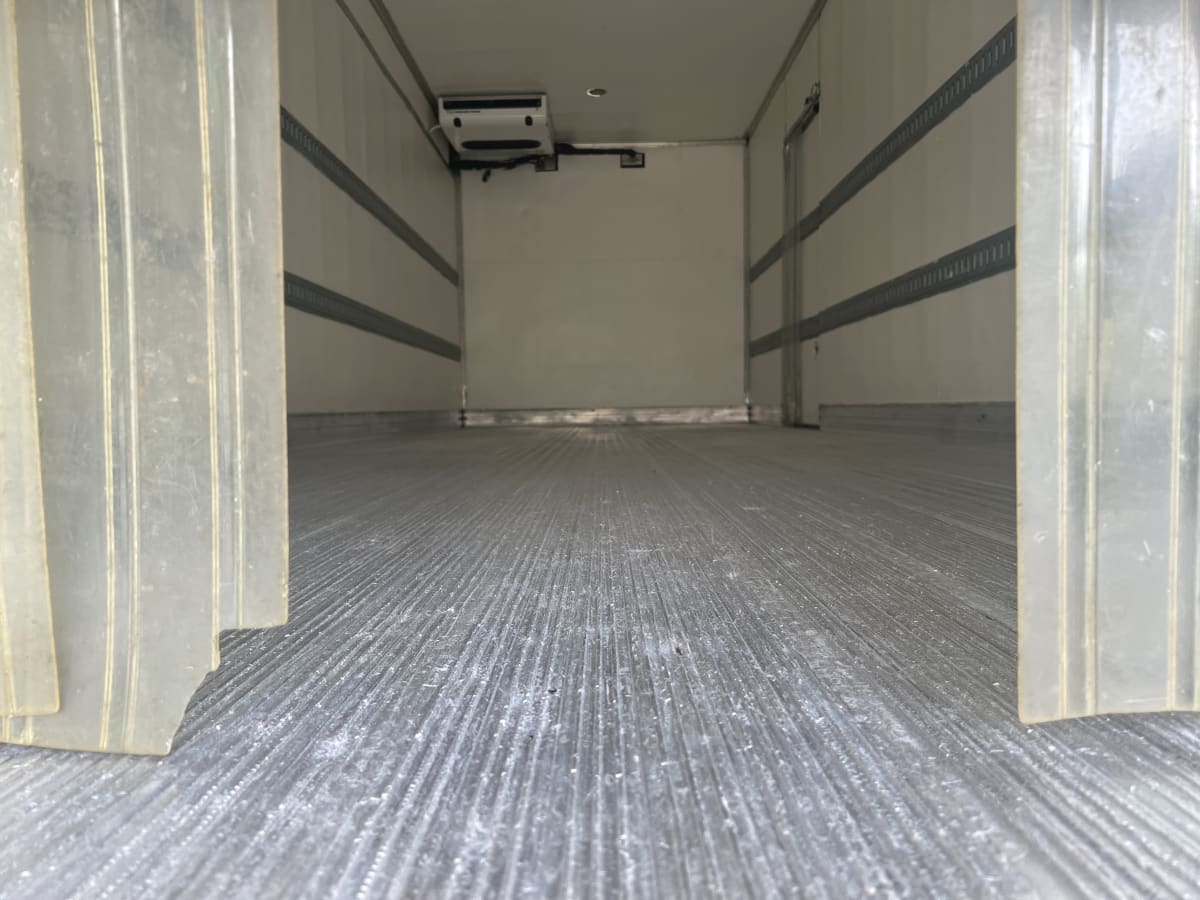 2018 Freightliner/Mercedes M2 106 678000