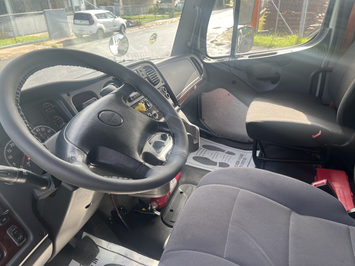 2018 Freightliner/Mercedes M2 106 678000