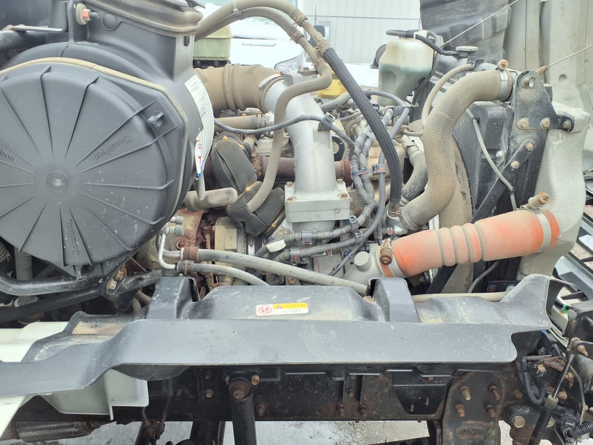 2017 Hino 268 678041