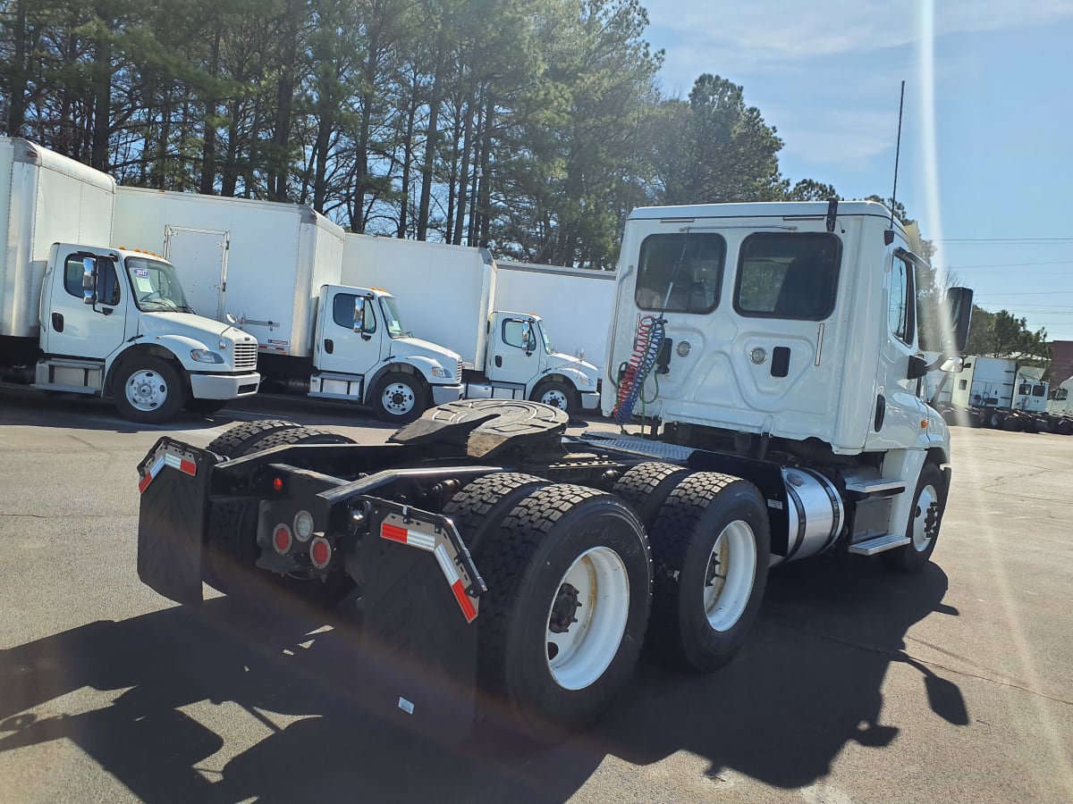 2017 Freightliner/Mercedes CASCADIA 125 678128