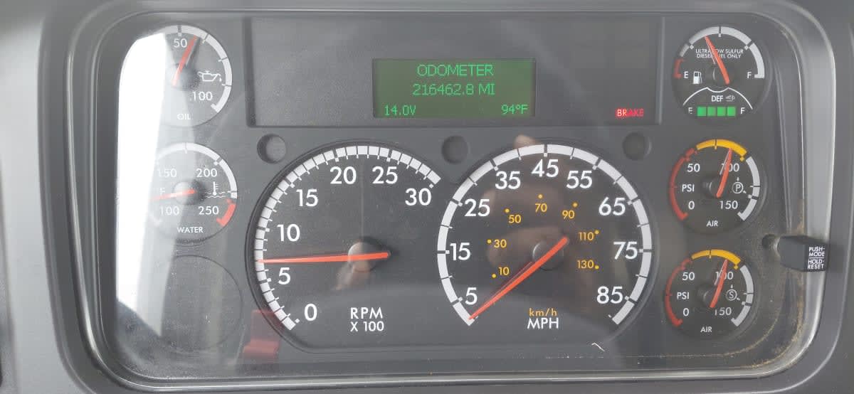 2017 Freightliner M2 106 678133