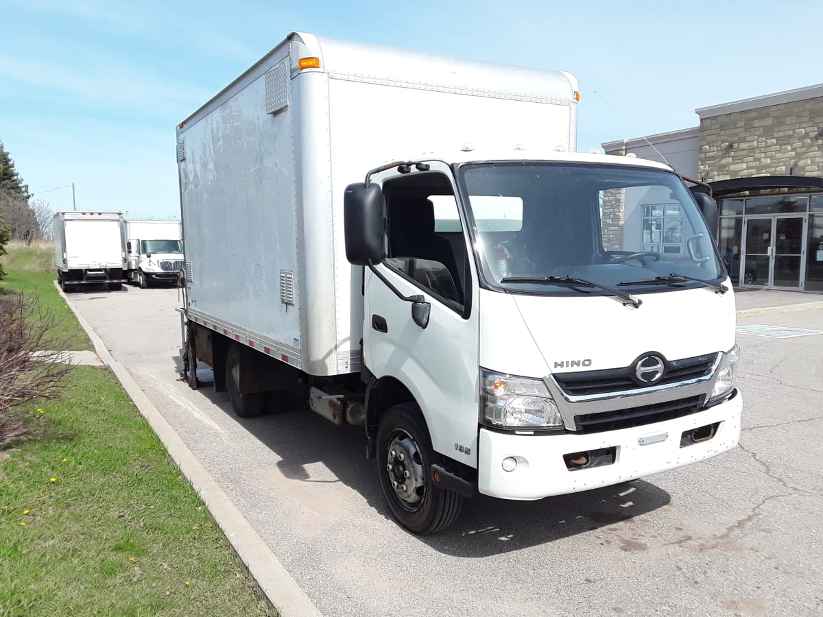 2017 Hino HINO 195 678158