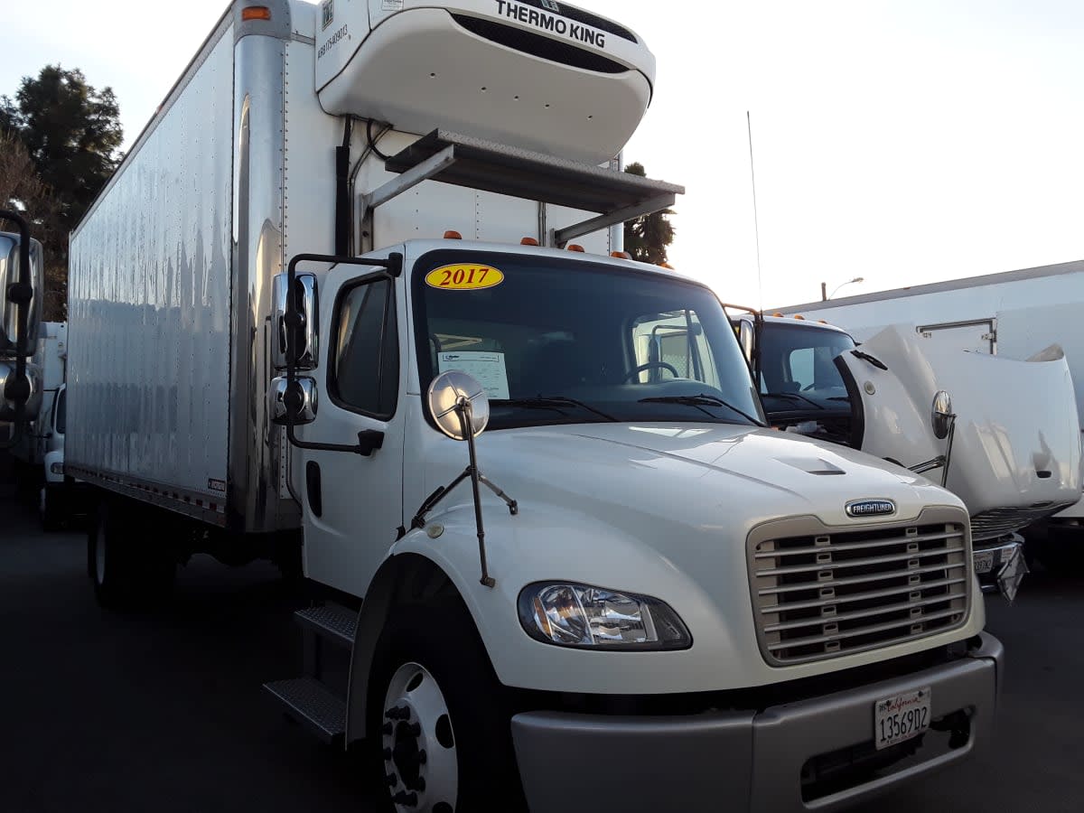 2017 Freightliner/Mercedes M2 106 678382